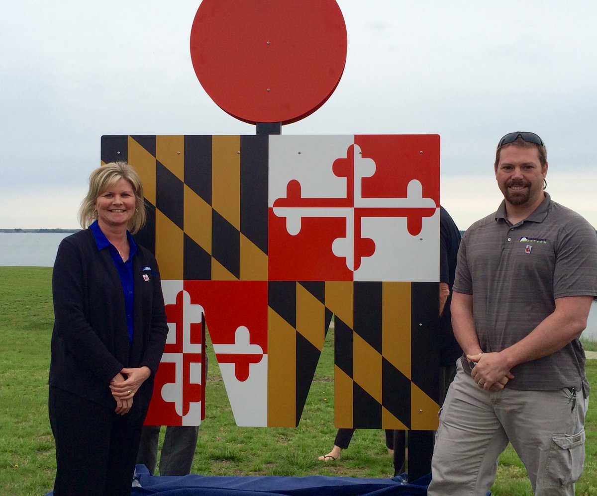 AndreaVernot's tweet photo. Thx @CambridgeArch @TracyLTyler 4 #Maryland M-Dot #Ironman #WeLoveOurFlag https://t.co/D2328WmaHc https://t.co/GtoPb3RvLh