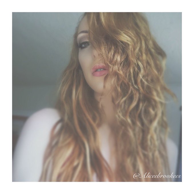 Hair 🙆🏼 beach waves for https://t.co/kyI3lrHpXq https://t.co/fkMvD3EdVG<a href="/tag/wcw"class="tags"><span>#wcw</span></a>