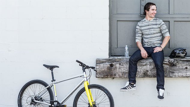 PasteMagazine's tweet photo. A Car Lover Rides a Bike to Work for Two Weeks for Science (And To Geek Out Over Bike Gear) https://t.co/I82bNSo2hE https://t.co/5JEqBQgMnT