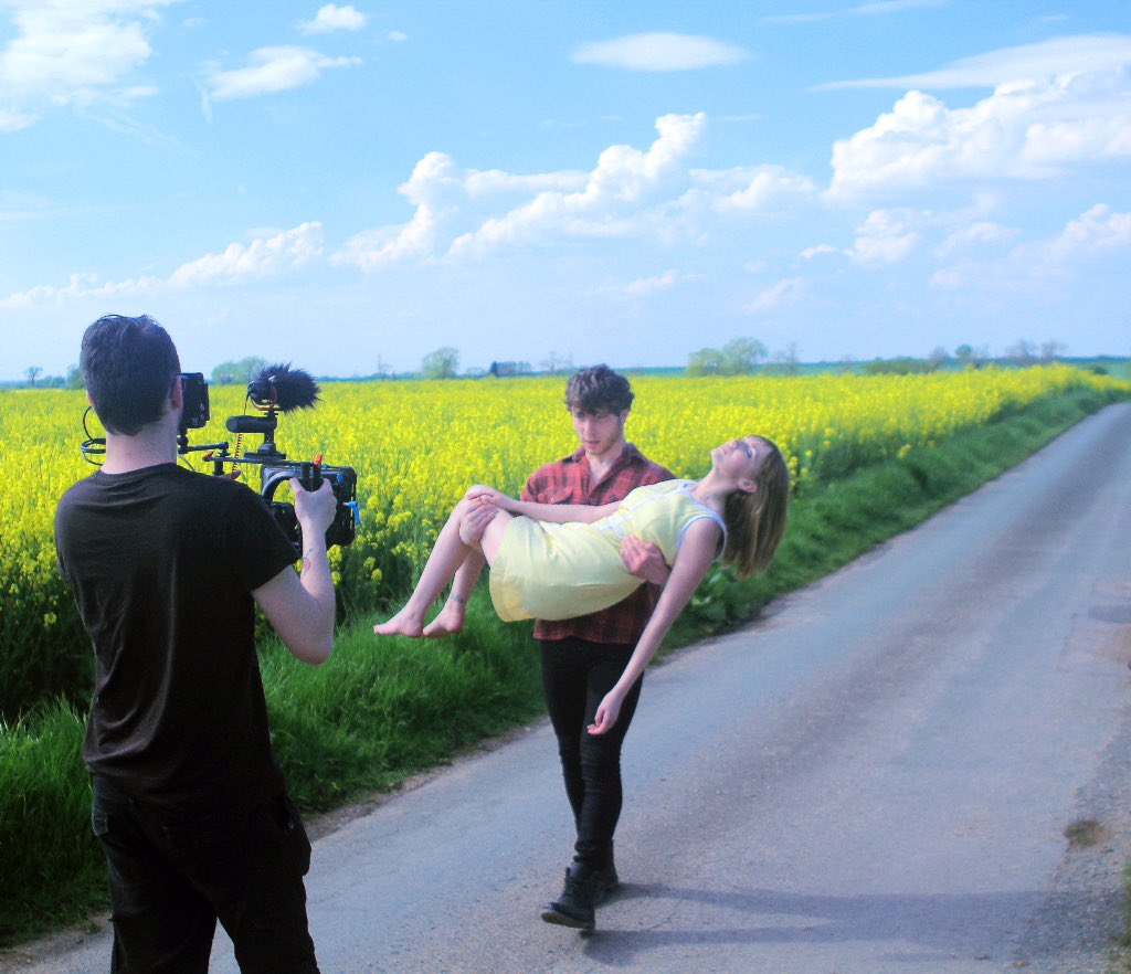 JC___i's tweet image. Behind the scenes of the shoot over the weekend #MusicVideo #Videoproduction  #Oneweeklater