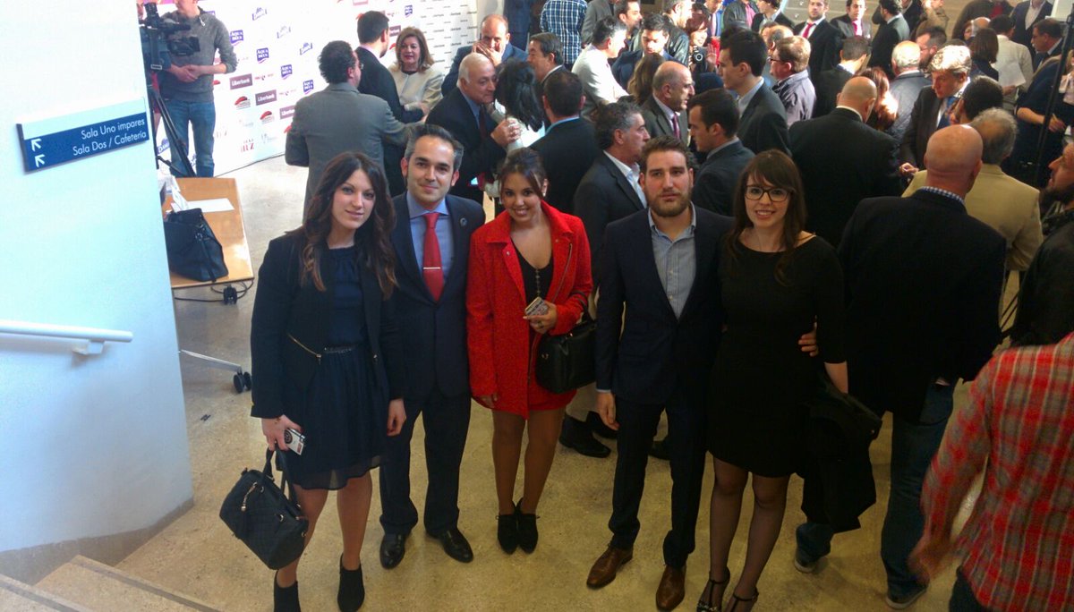 rodrigofa77's tweet photo. #Cerveza #DAWAT patrocinador de #balonclm16 https://t.co/Zs2adu66aw