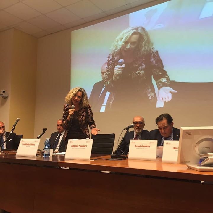 annivitl's tweet photo. Conferenza #ddlcirinnà per i #diritticivili , ancora una volta il #Pd rivendica la sua mentalità d'avanguardia #Gd https://t.co/YPj4QQlHeV