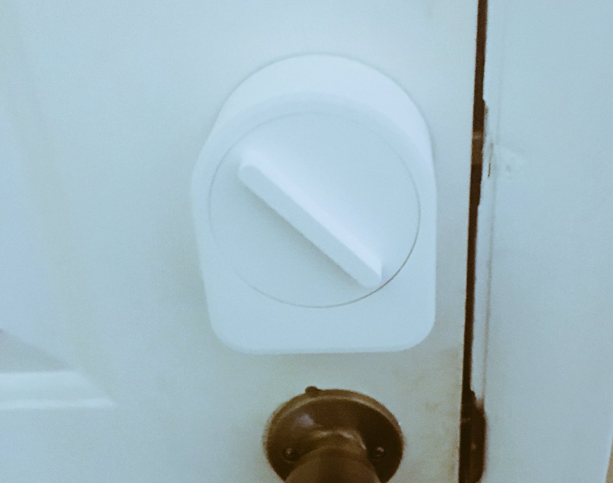 doccchase's tweet image. Finally got one of my many products! #Sesame #nomorekeys