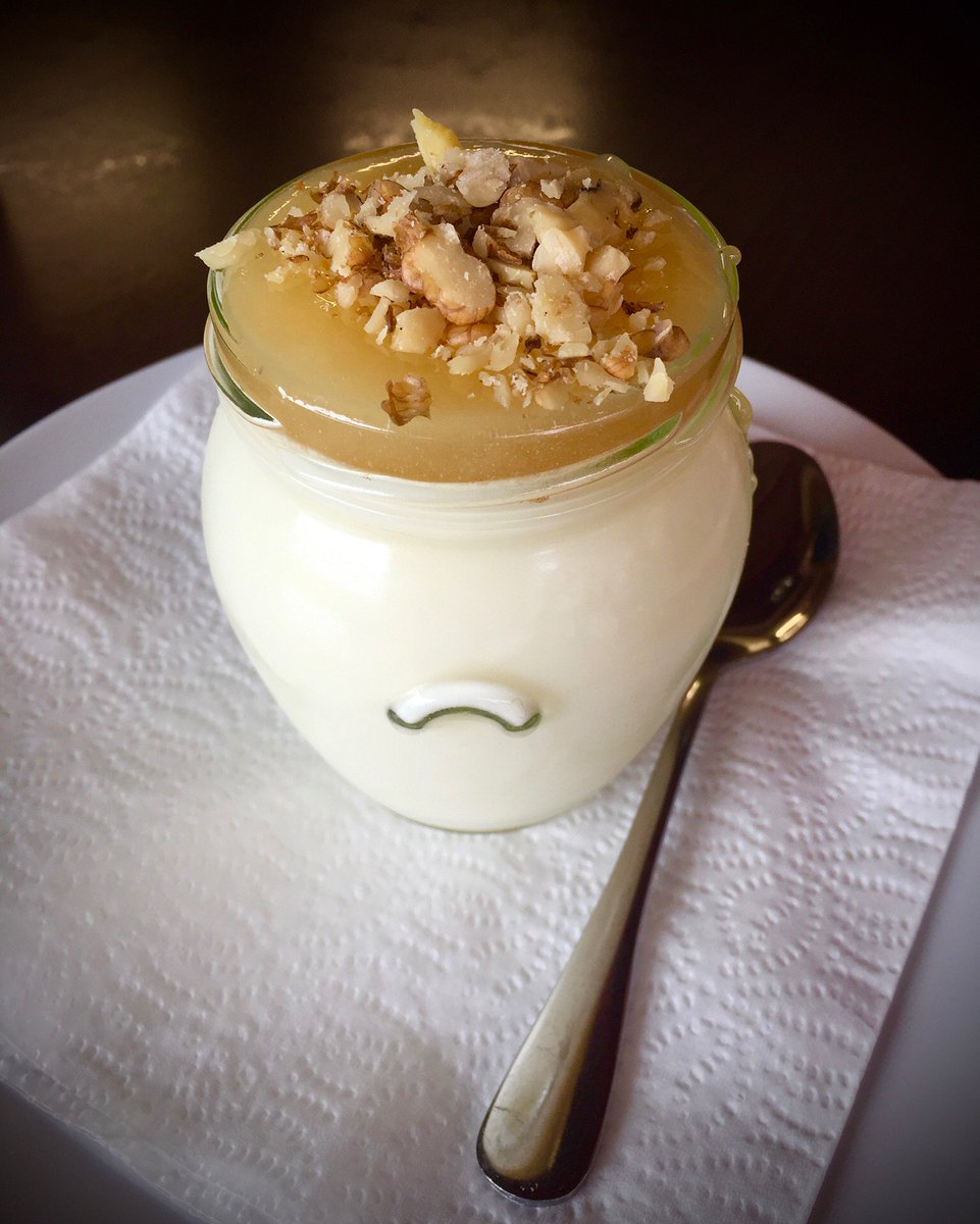 georgianwineusa's tweet photo. Is that #beautiful or what? Great presentation of #matsoni with #local #honey. Read more at https://t.co/oTOAGatggL https://t.co/HnzLQ6NDTa