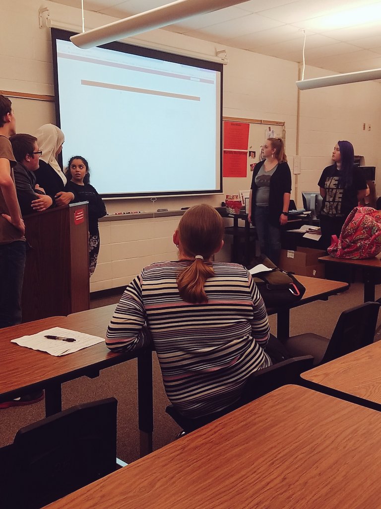 BVWTIS's tweet photo. Nice job @_AnnDark and Adv Web Design class on creating the BVW CTE Blog! #BVWExcellence #AuthenticProjects https://t.co/gDpQNnAgA0