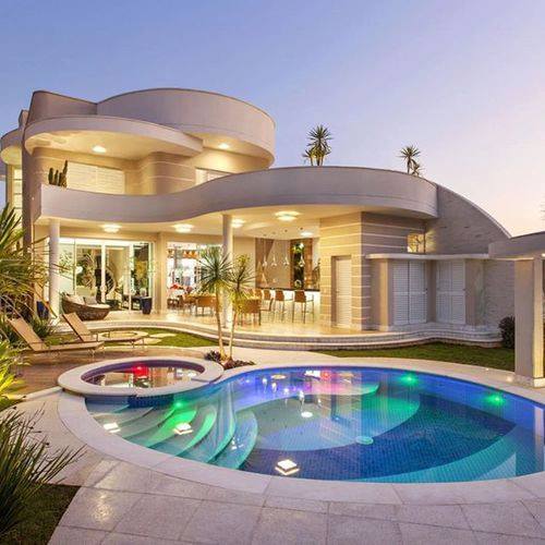 DivKenya's tweet image. Check out this luxurious pool home! What do you think?! Is this what you're looking for?