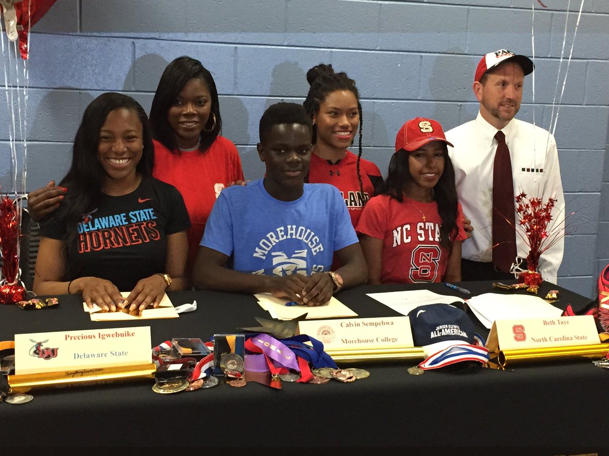 pbhs_sports's tweet photo. It's official! Congrats to Beth (NC State), Calvin (Morehouse) &amp; Precious (Delaware State) #Track2016 https://t.co/L0I3GpKC9k