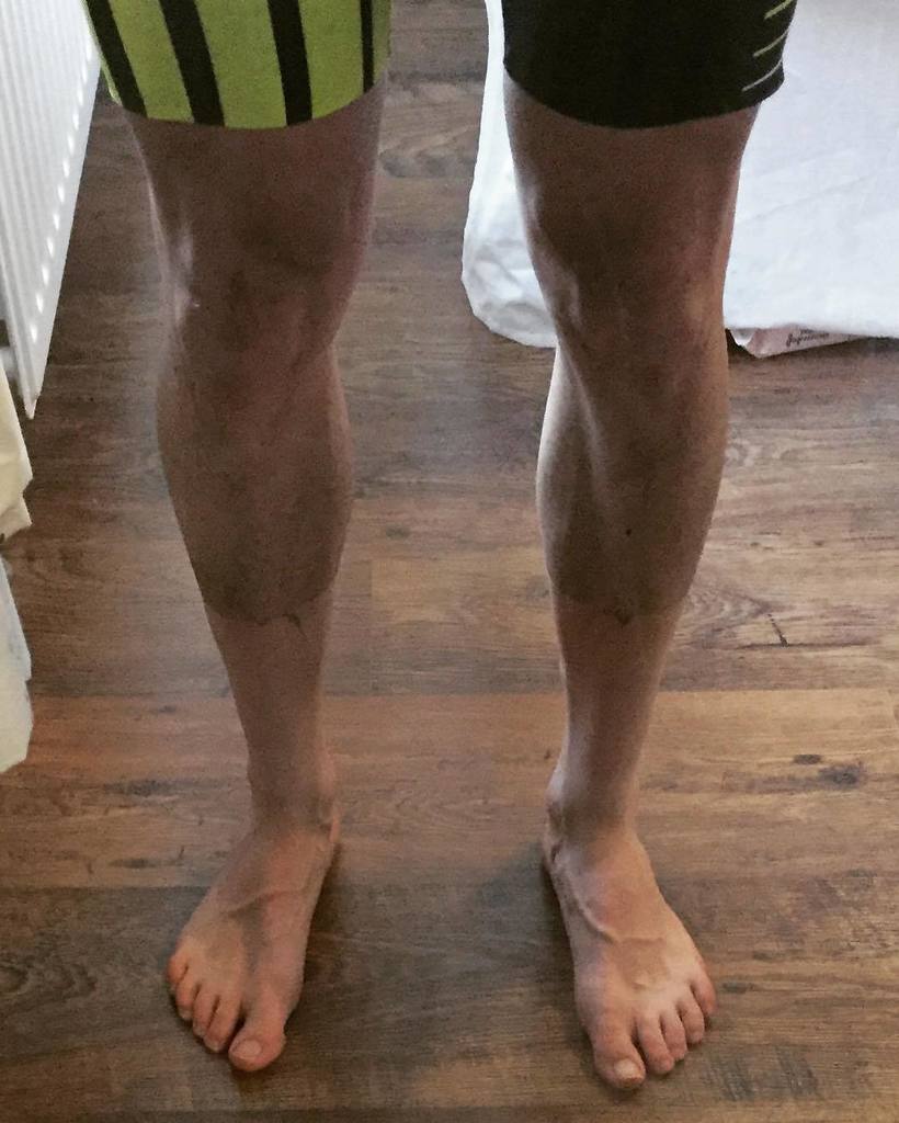 Maisonduvelouk's tweet photo. What a difference a day makes! #mudlines #wet #nosunshine #mdvbike #cycling #tanlines #reigate #surreyhills #cranle… https://t.co/SqnVM6ETfh