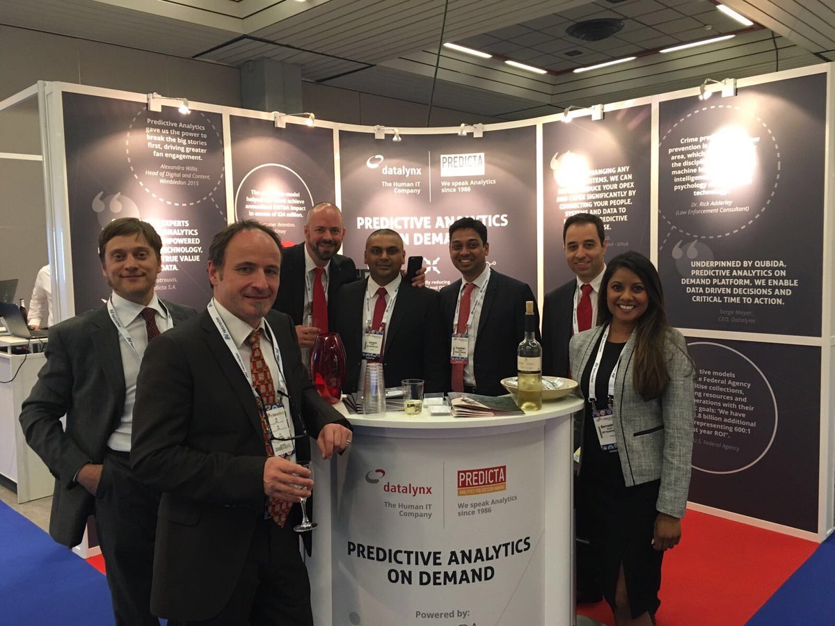 QubidaAnalytics's tweet image. #tmforumlive #successfulpresentation :-). GoTeam