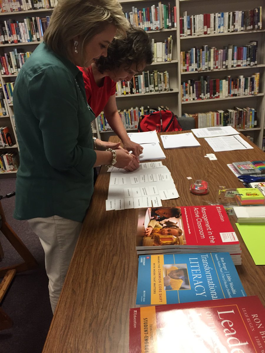 caitlinzmck's tweet image. Concept mapping at #MeetTheModules #newcohort #HermitageAR #TPP @ELeducation @ChristinaLesh