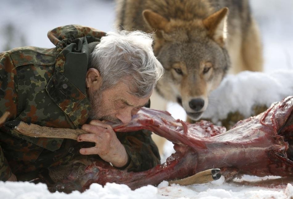 EarthisHeavenly's tweet photo. You men weren't born with the tools for that.  Go back to your Earth in boxes.  Let the carnivores recycle the bone. https://t.co/uTRulSY4T5