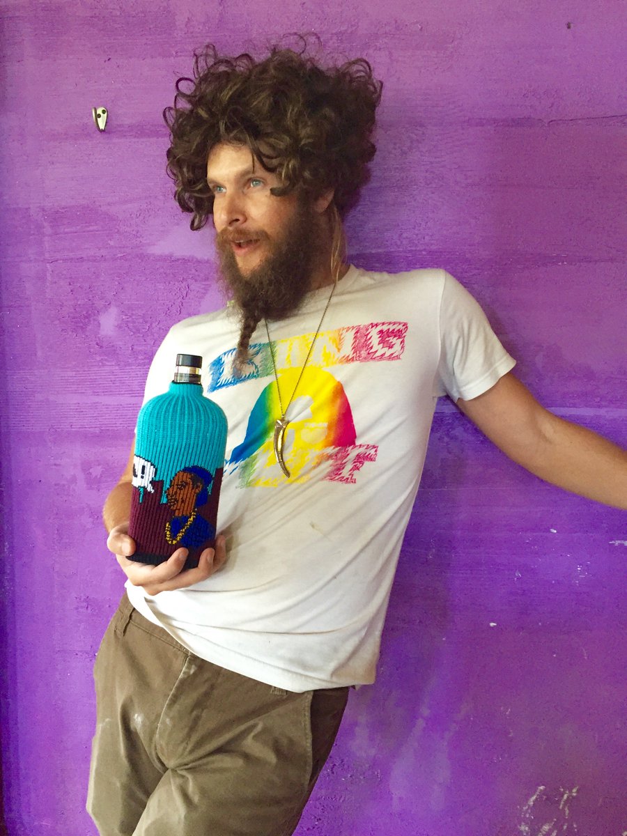FreakerUSA's tweet photo. Breaking News: Becky with the Good Hair comes forward. #BlueJayZ https://t.co/sO5oaIzgyD