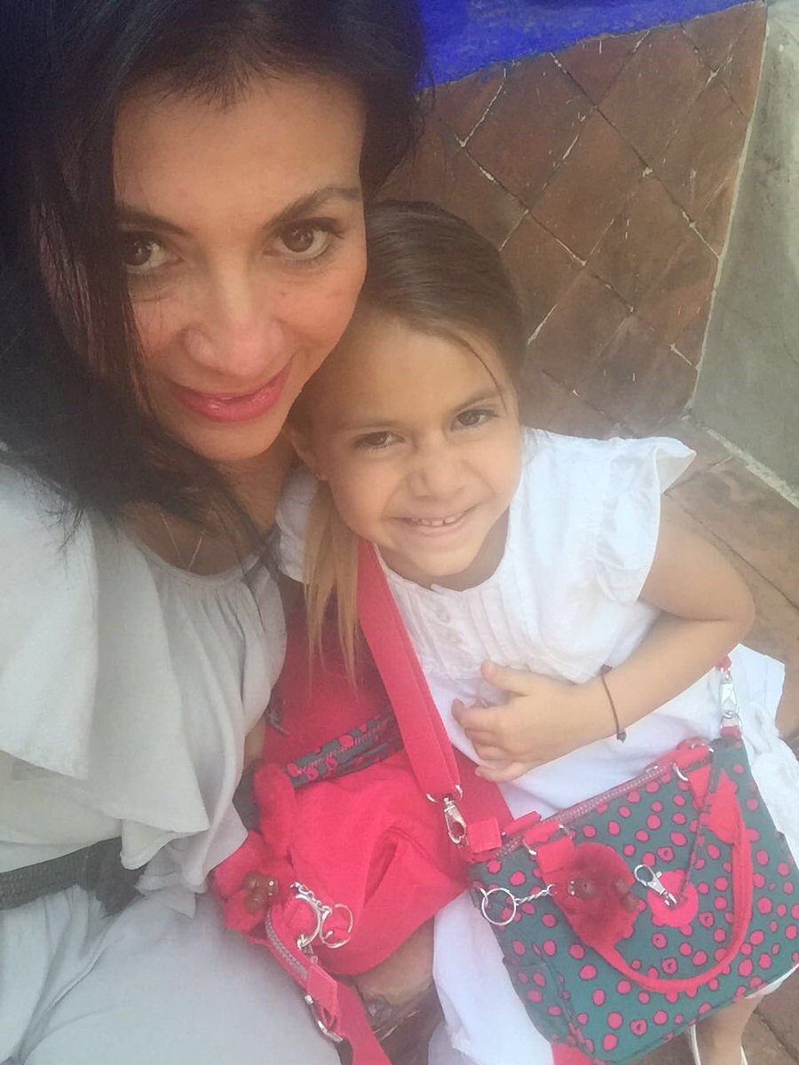 KarlaDoula's tweet image. Estar y compartir con mi hija es mi mejor regalo #KiplingMakeHappy este regalo para el #diadelamadre MommyAndMe