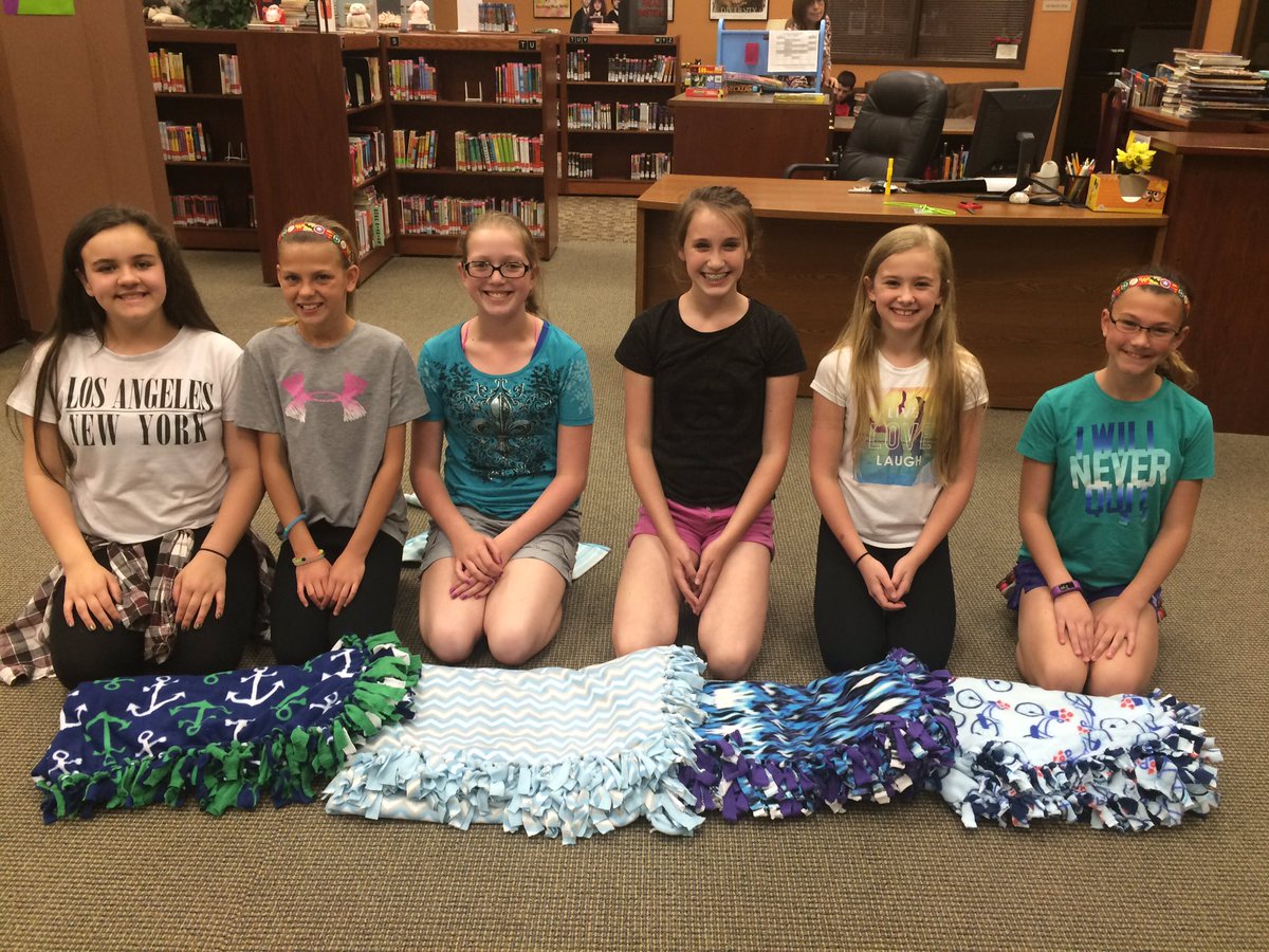 EGInnovation's tweet photo. #BRInnovationHour students reaching out with project #helpinghomeless Blankets donated to Hope House. https://t.co/NXNfQFo6nT