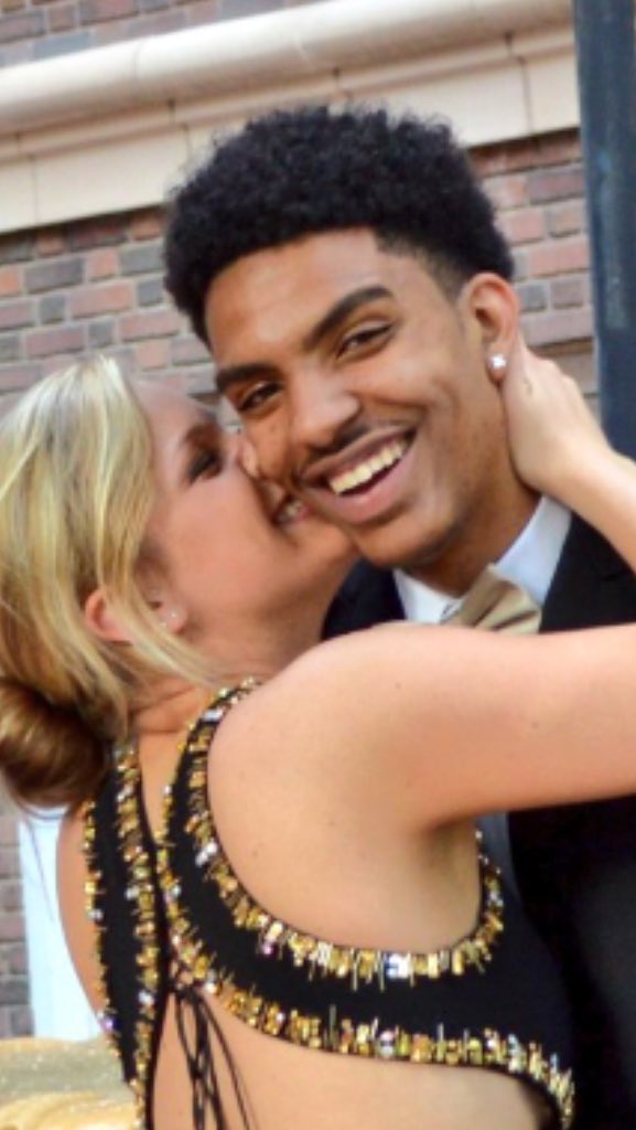 kkartierkashh's tweet image. &quot;Ima suck the soul out ya dick after prom&quot;