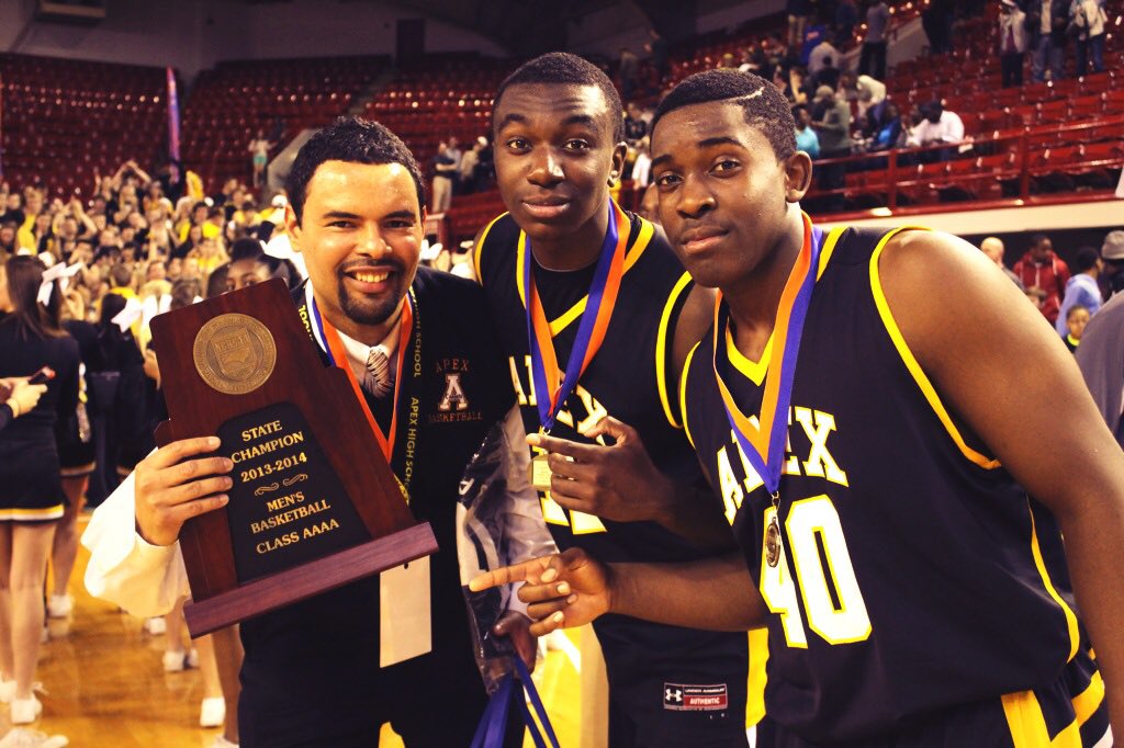 #MondayMemories ✔️
Reflection...🏅
2014 #ApexBasketball 🏀#NCHSAA 4A State Champs🏆
Grateful for this #Family 💯
