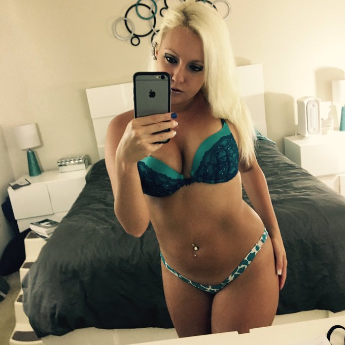 Come get my FREE twerk video here👉 https://t.co/mjylgvNQjg https://t.co/aTnkblMuaJ<a href="/tag/manyvids"class="tags"><span>#manyvids</span></a>