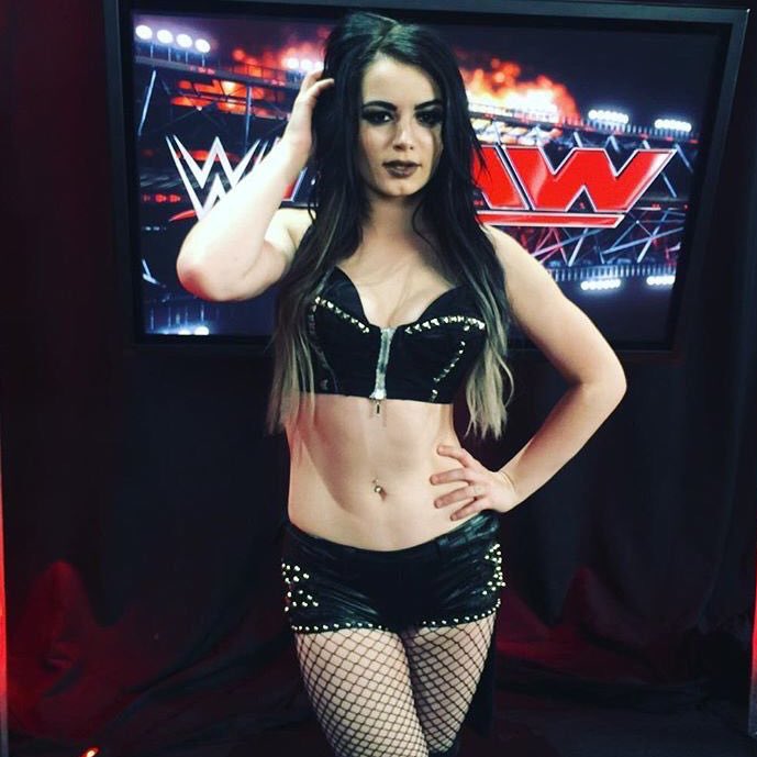 TheVicMacias's tweet photo. They started this whole thing. 

Give me a Emma vs Paige title feud on the main roster ASAP. #raw https://t.co/OtT5xBDRdy