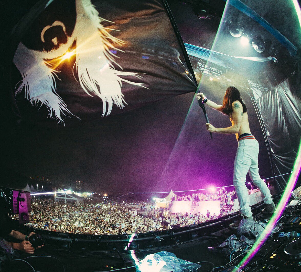 ☄ https://t.co/2S8t6CY27C