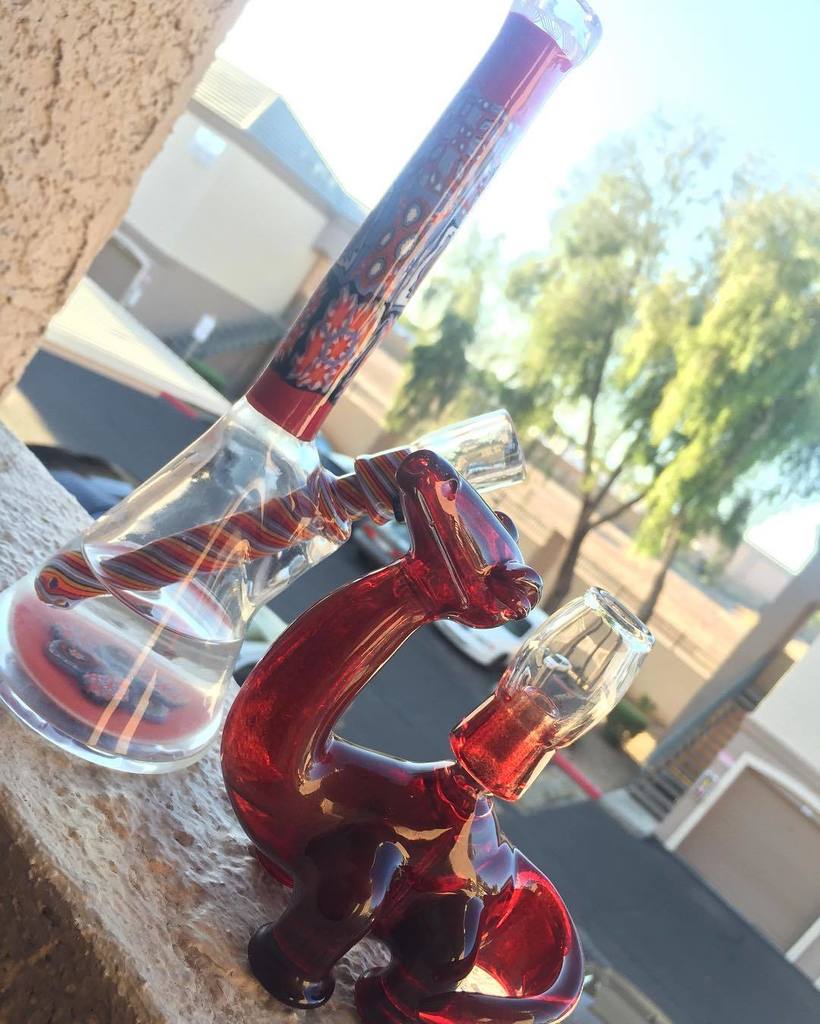 applejuice14431's tweet photo. Both just got a bath 🚿🛁, now it's Glob time!! #capncrunk #ElboGlass #Elbo #AzMMj #LaxSesh #prop203 #prop215 #TopShe… https://t.co/AS5dZXUOdF