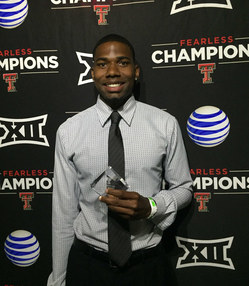 Congratulations to our Male TECHSPY award winner, from @TTU_TF_XC, JaCorian Duffield! #TECHSPY2016