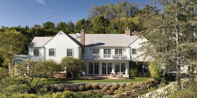 _FXDad's tweet photo. Billionaire Snapchat Founder Evan Spiegel Upgrades in Los Angeles https://t.co/jQCjjM0N06 via @Variety #realestate https://t.co/pDbLBn5Is2