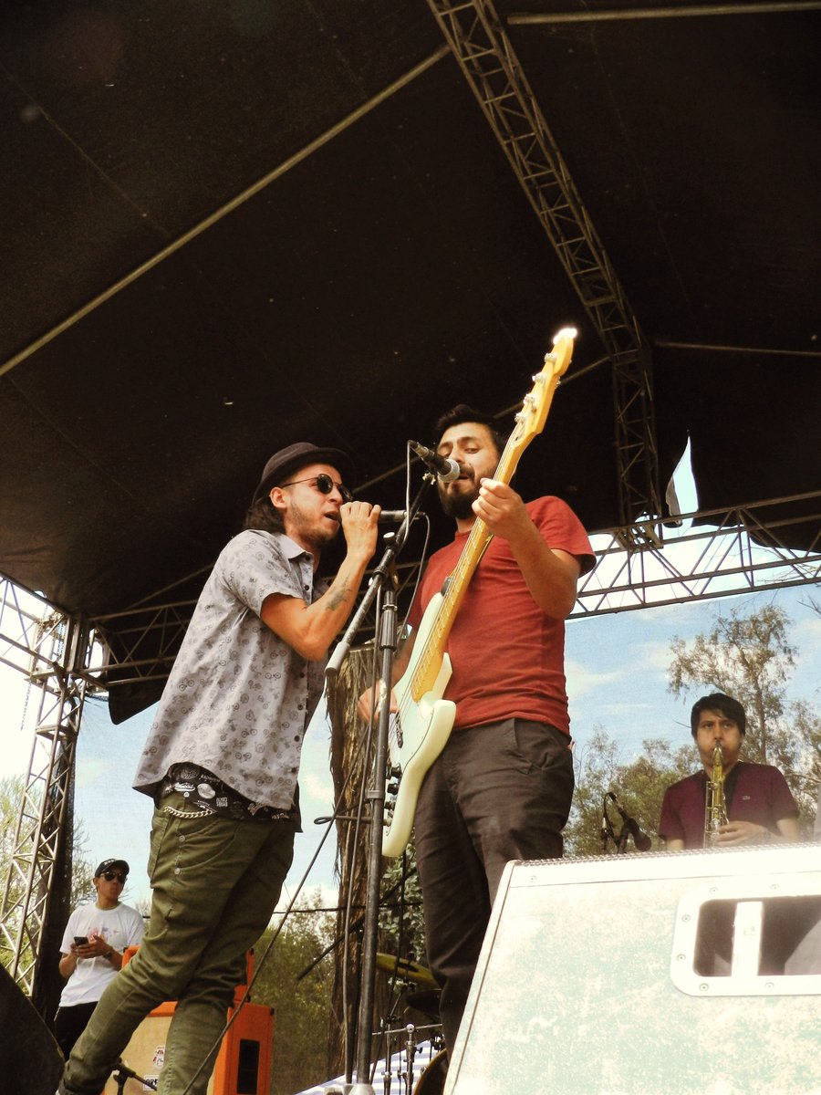 Los GRANDES!!
<a href="/ramon_montalvan/">Rodrigo blanco</a> y <a href="/andresbosmedian/">Andres Bosmediano</a> 
<a href="/klankmusic/">Capital Klank</a>