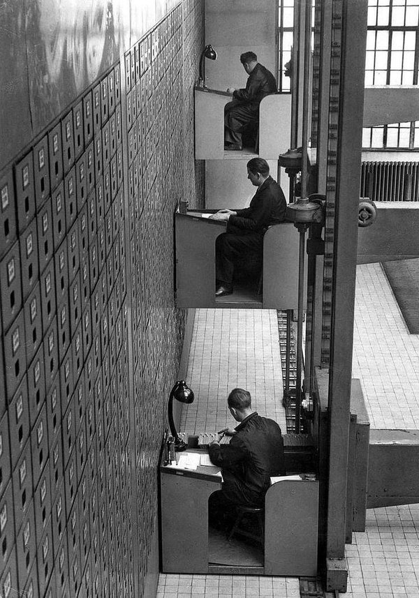Del_ivered's tweet photo. SNP personal data collection gets underway.
#NamedPersons #IDdatabase https://t.co/5YCwyaural