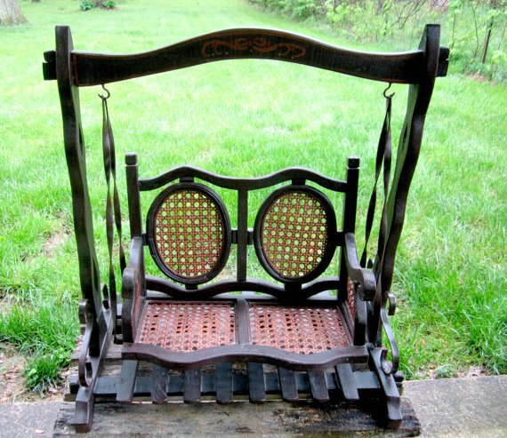 GOSHENPICKERS's tweet photo. ★♣ #ToySwing
#DollSwing
#VintageWoodAndRattan https://t.co/9s0D1mgbJl https://t.co/pOWjzzKnme