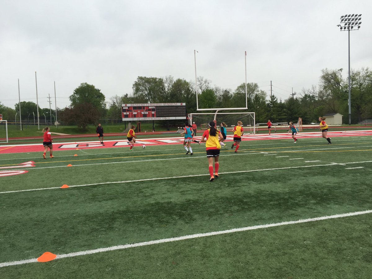 First Spring practice with our new Coach! ✌🏼️❤️⚽️🌦