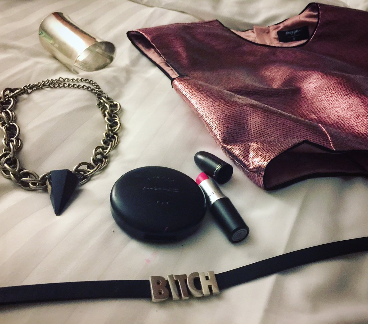 ObvioNOT's tweet photo. #CHOKER!!!!!!!!!! Se parte del fashion trend... Muy pronto a la venta en la tienda online de kichink https://t.co/VXVyFRj2ON