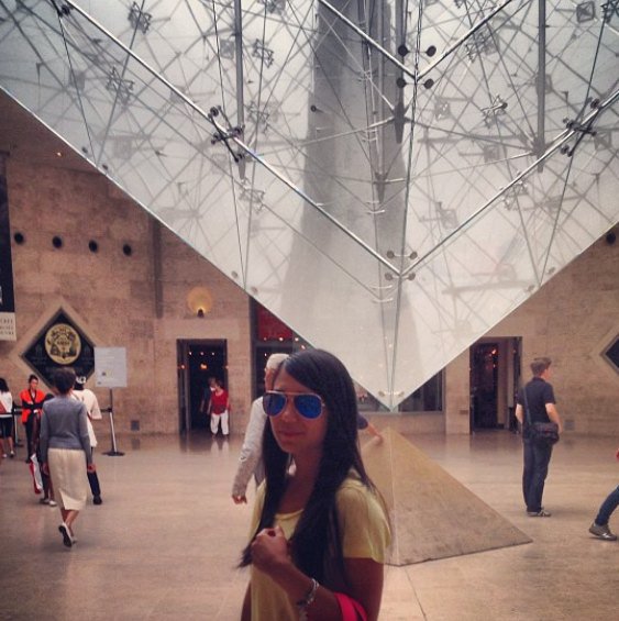 Dyingsoftly26's tweet photo. Musee du louvre #France #Paris https://t.co/2TG5bd99O5