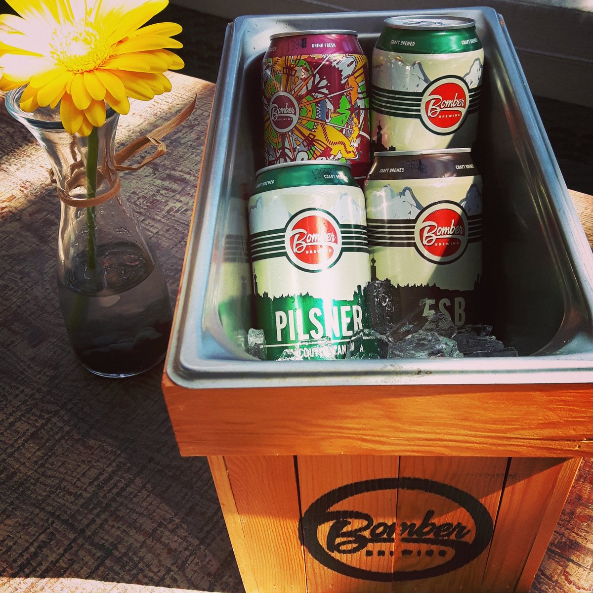 CottoEnoteca's tweet photo. Remember the #coronabucket?
INTRODUCING @BomberBrewing Baskets!
#bccraftbeer #bomberbrewing #vancouver https://t.co/Hrh69VCXZN