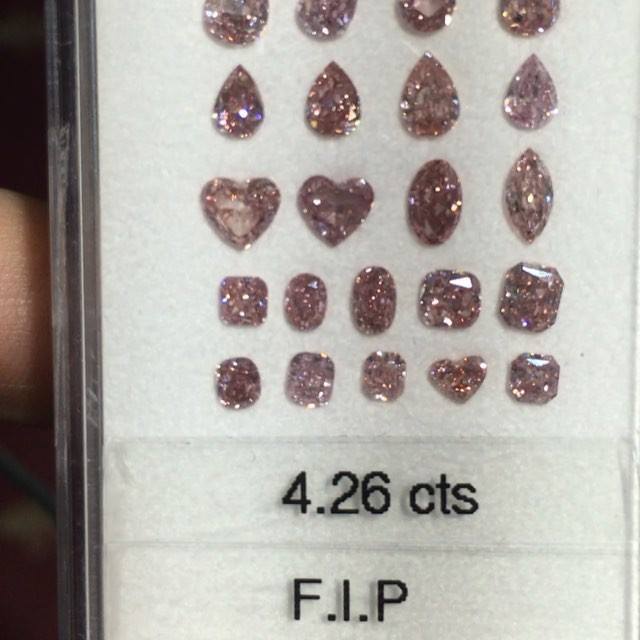 MikeNekta's tweet photo. #fancyintensepink #pinkdiamond by mike_nekta https://t.co/3ue77imvk8 #goodlife #luxury #engagementrings #sheos #ba… https://t.co/EtHB0otELT