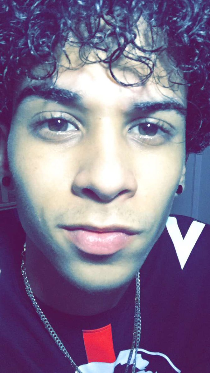 janderx_'s tweet photo. ¿Quién me peina? 😔 https://t.co/mcvhIo9eWu