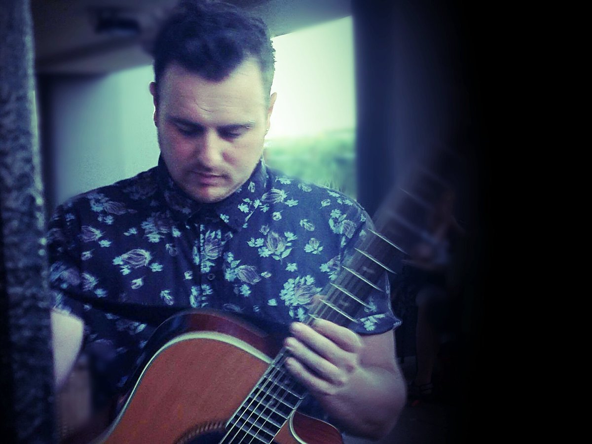 SamBurrell1's tweet photo. #samburrell #samburrellmusic #SamBurrell #musiclife #livemusic #passion #passionate #Australia #sydney #artist https://t.co/gN7faxilnk
