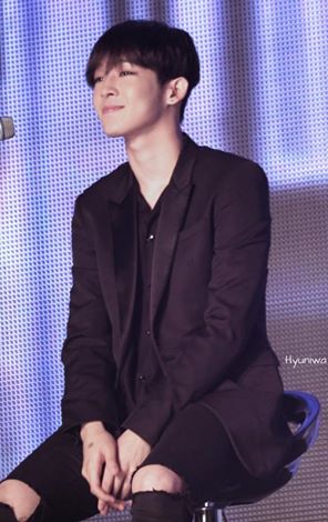 KwonJiyoungGD1's tweet photo. Saengil Chukkahamnida `Nam Taehyun`
More BDay To Come Baby Boy :) Stay Cute :* 
#HappySouththDay <3 <3 <3 https://t.co/ZsEDZNEXRD