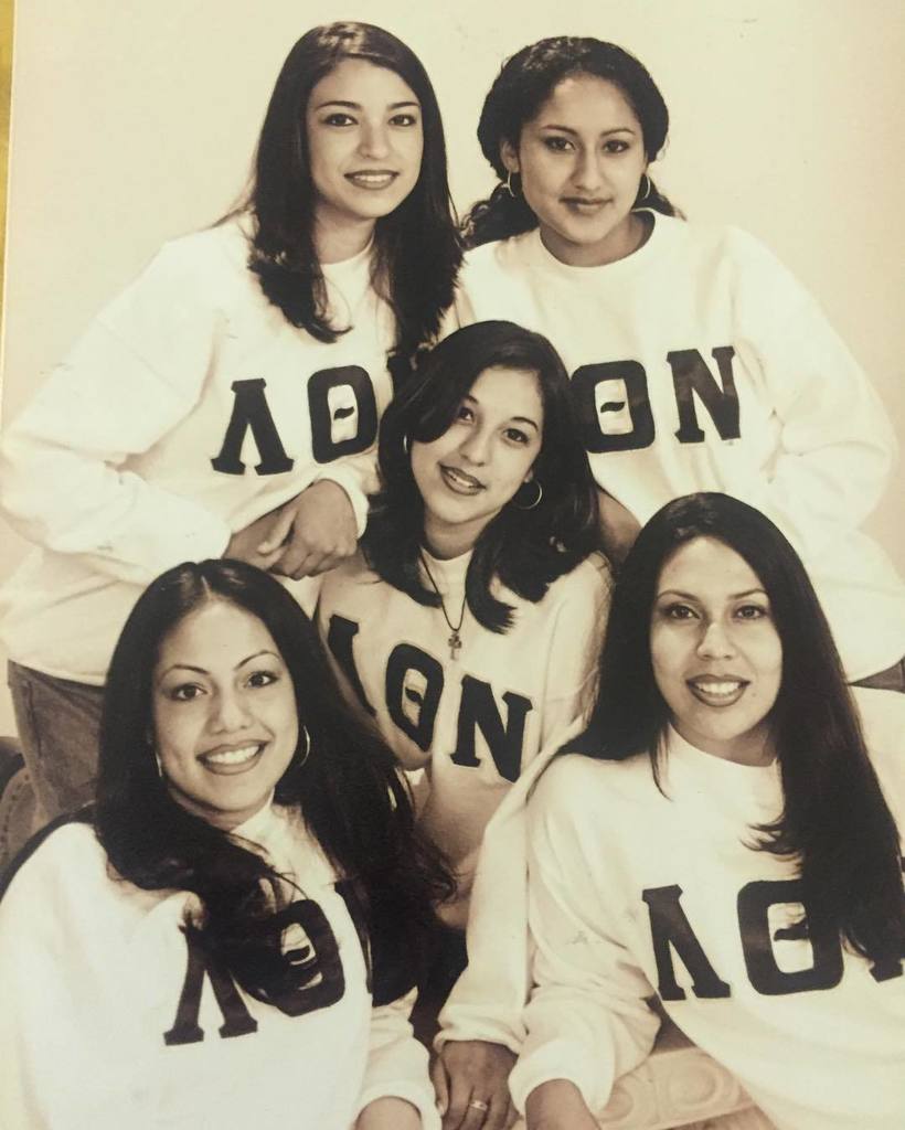 Lambdas1986's tweet image. Celebrating 15 years of our Lambda class! Once a Lambda always a Lambda! ❤️🌹 #Spring01 #15YearsStrong by lambdathet…