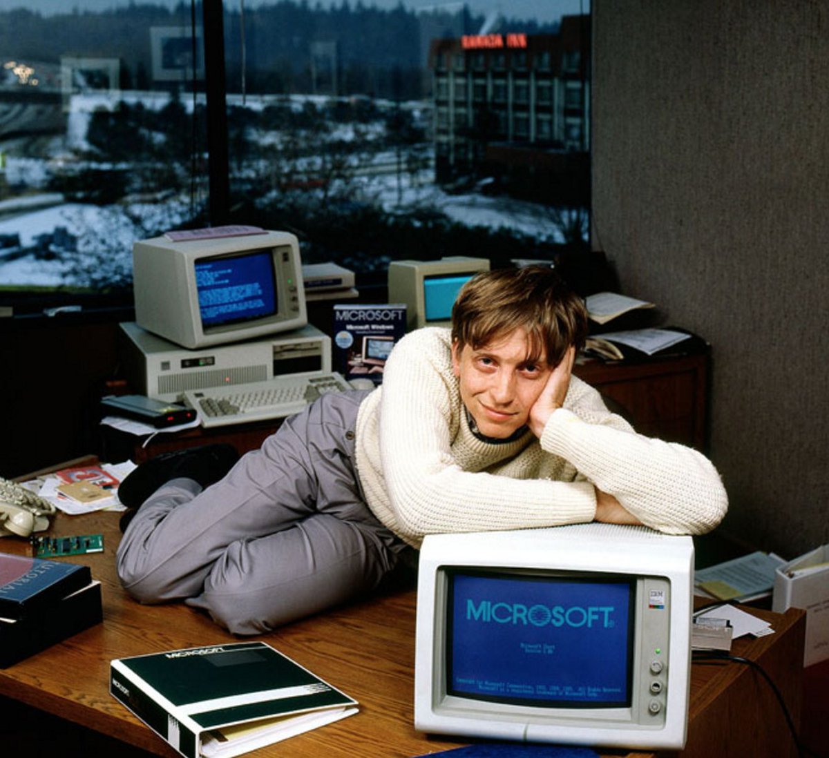 HistoryInPics's tweet photo. Bill Gates, 1985. Photograph by Deborah Feingold. https://t.co/w2Rrb763my