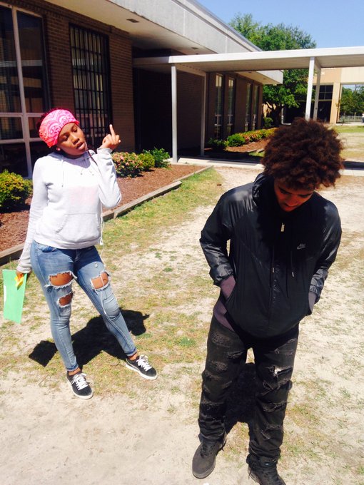 R0yal❤️’s pics and videos