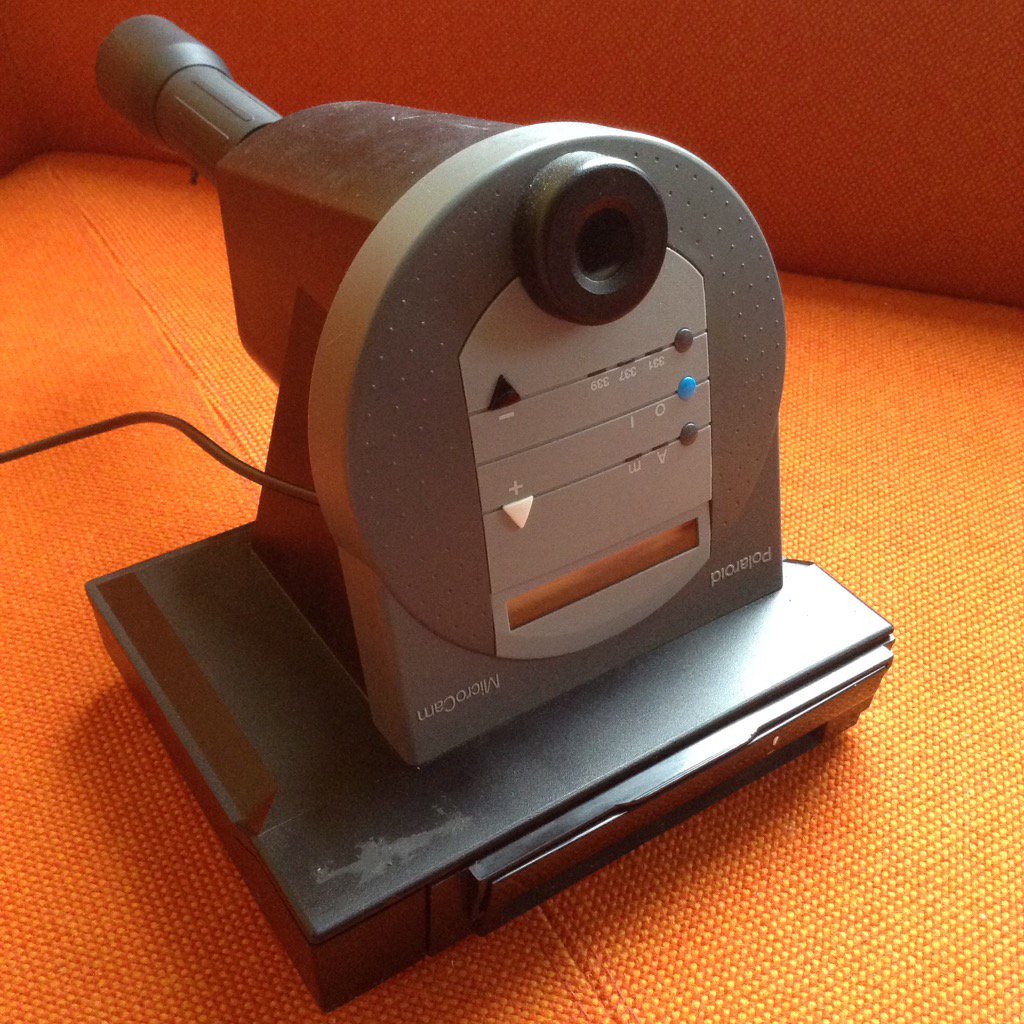 boddendijk1's tweet photo. @EMULSIVEfilm my #polaroid #microcam #converted for #spectrafilm equiped with #telescopelens https://t.co/vbOvHopDPK