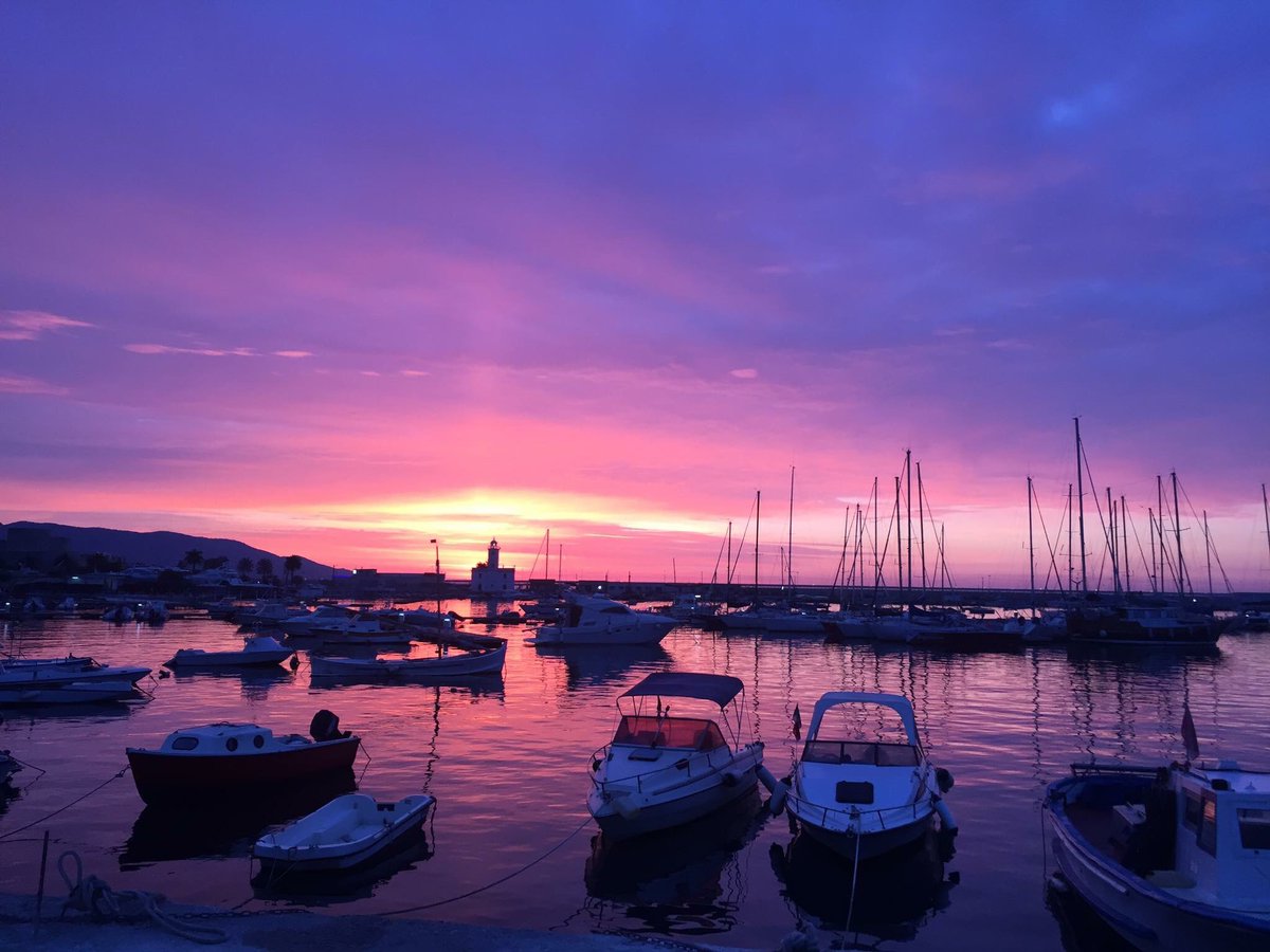 SegreteriaVisit's tweet photo. Mi sa che fuori è primavera... Buongiorno da #Manfredonia. Foto @pasqualecapuano. #VisitManfredonia #WeAreInPuglia. https://t.co/bau5ojDIyW