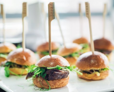 Caterspot's tweet photo. Bread and Beast catering for junks, parties, weddings and more! Check out all the options: https://t.co/l3jzjH9dKx https://t.co/AKTwxWvvD7