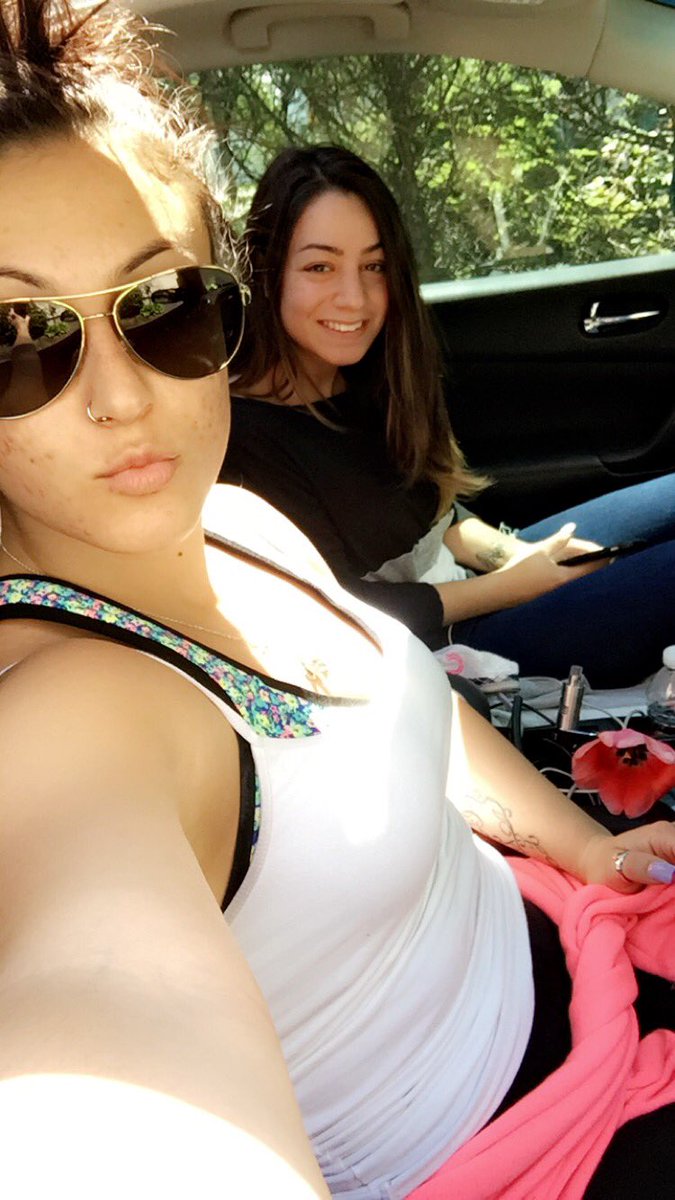 Melanie Jean ( MelanieJean9) Twitter