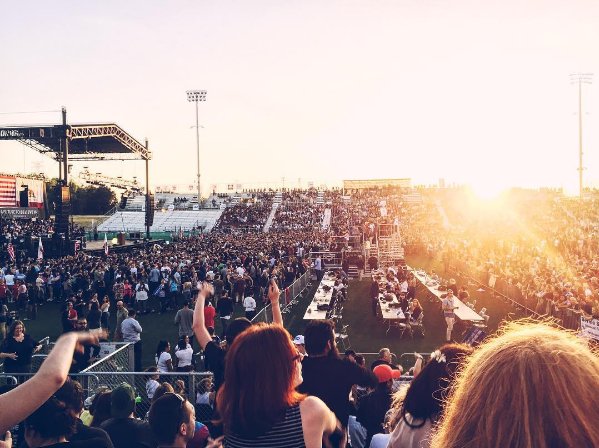 ~21,000 join the revolution in Sacto