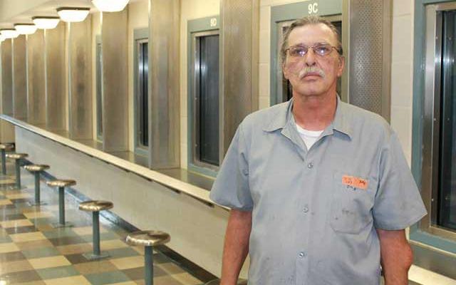 HIGH_TIMES_Mag's tweet photo. Freed Pot Prisoner on a Mission to Reform Missouri's Brutal Weed Laws
https://t.co/GfF6AIF2Af https://t.co/dio4lEZClx