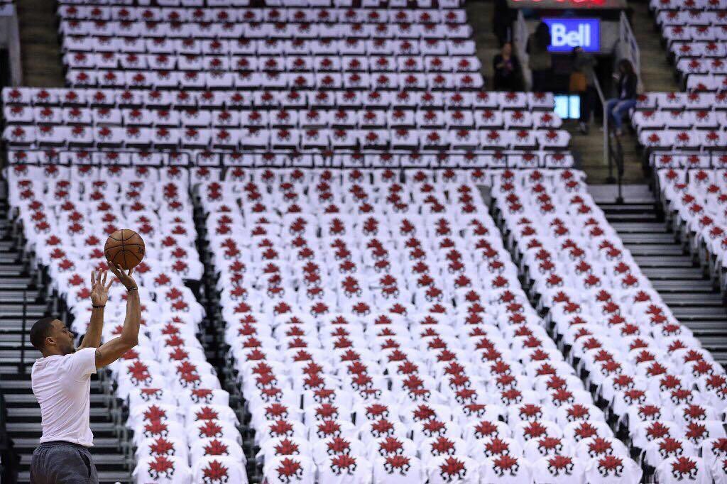 PurePowell's tweet photo. In 12 minutes of action tonight Norman Powell scored 5p's, going 2/3 with 1 steal #StormingNorman #RapsVsHeat https://t.co/CRs1ovNXrh