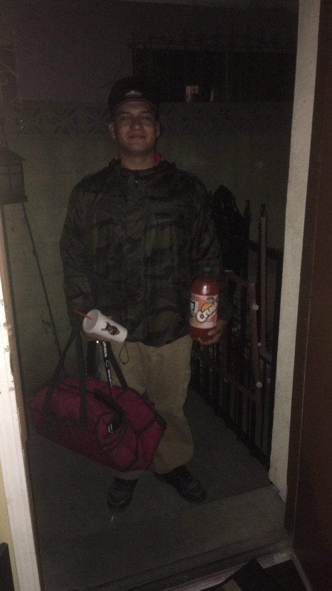 2youngwilll's tweet photo. #fastestdriver give this man a promotion @PapaJohns @AndrewEspitia https://t.co/AA5XeJQUXj