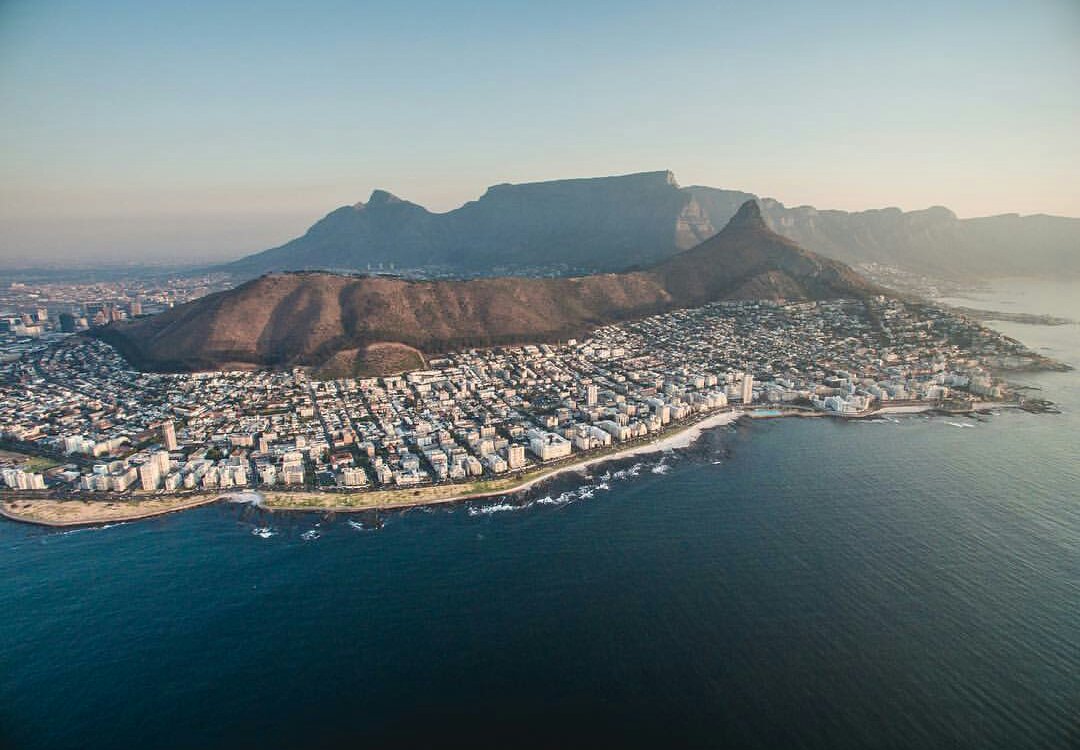 lovecapetown's tweet photo. Good morning! A high of 19 degrees expected today. #lovecapetown (Pic: Craig Howes for @cityofcapetown on Instagram) https://t.co/laPTbzaTRM