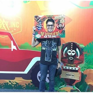 KjlvBatam's tweet photo. Ka @kvinjulio di @GrandIndo lt 5 #NasiKuningVampire hmm..gaya n ekspersimu ka..gemeeshhin iiih :* https://t.co/Hspyj4xWo6
